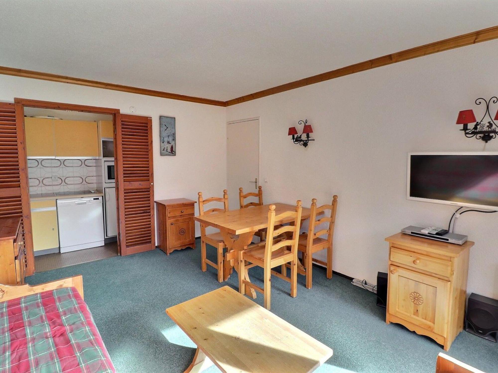 Appartement Ensoleille Avec Tv, Proche Pistes Et Commerces, Residence Plein Soleil, Les Allues - Fr-1-182-18 Méribel Eksteriør bilde